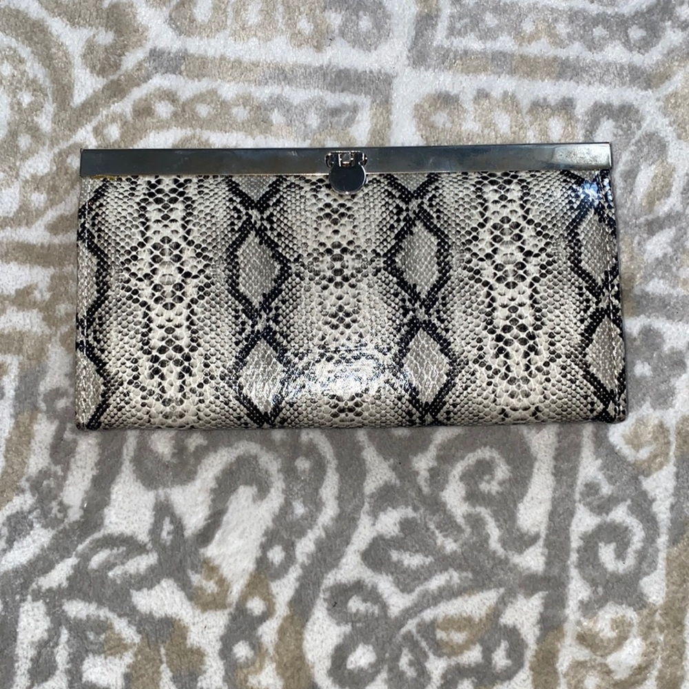 Bebe Wallet - image 1